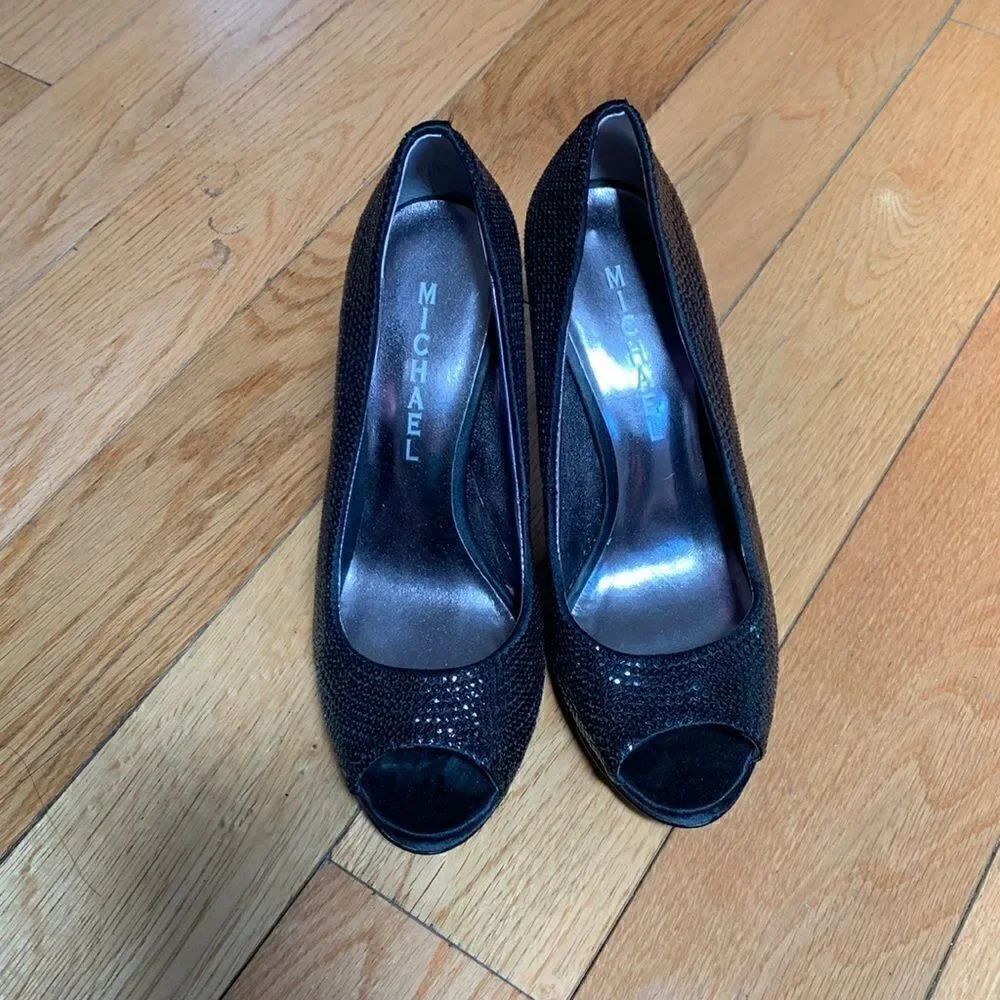 Michael Shannon GUC black sequin peep toe heels Size 5.5